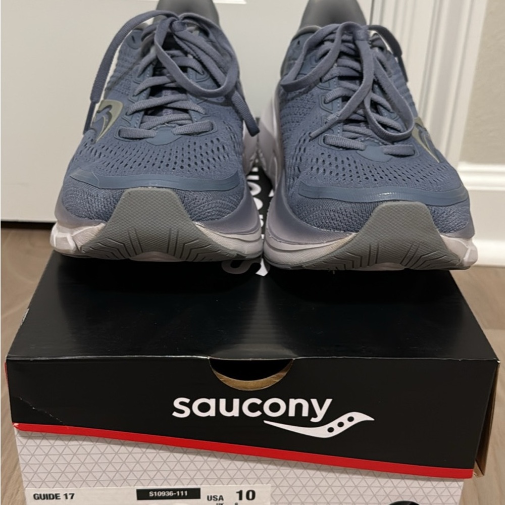 Saucony Women’s Guide 17 Athletic Shoes - Lavender and Gray